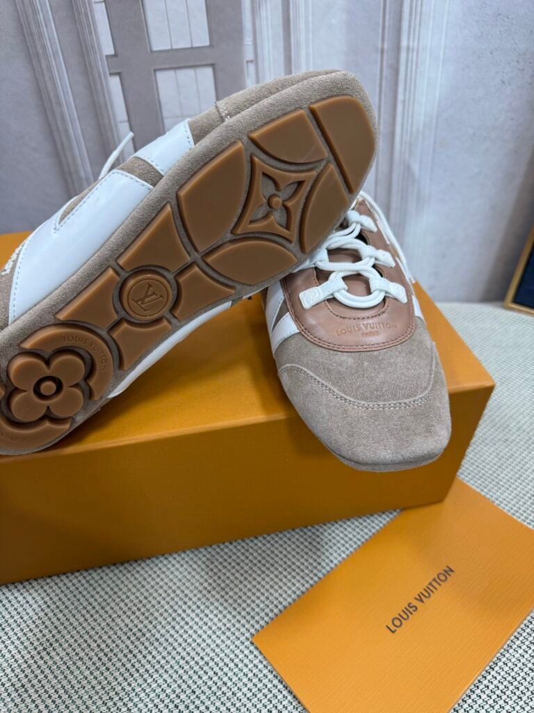 Louis Vuitton Unisex Driving Loafers detail 6