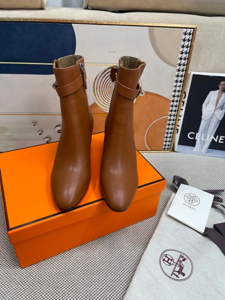 Hermès Unisex Boots detail 6