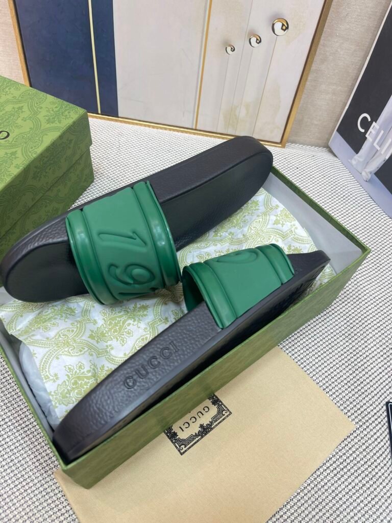 Gucci Unisex Low-Top Sneakers detail 6