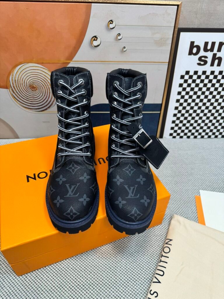 Louis Vuitton Unisex Boots detail image 6