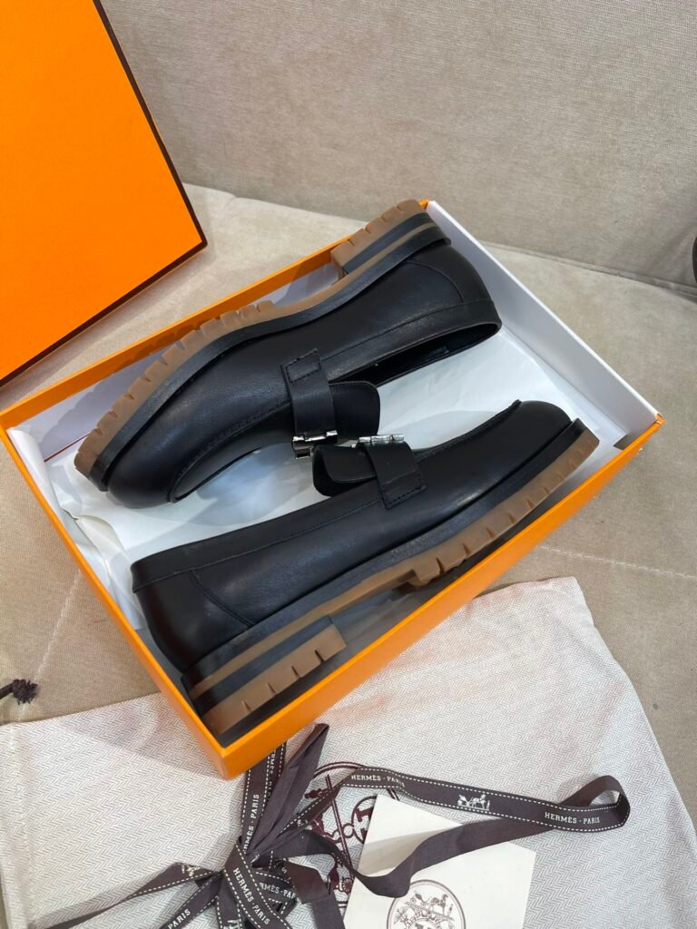 Hermès Unisex Loafers detail 6