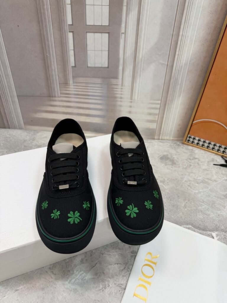 Dior Unisex Low-Top Sneakers detail image 6