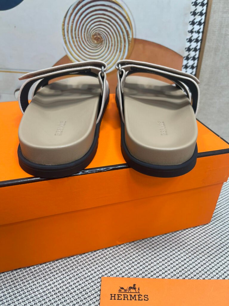 Hermès Unisex Slides detail 6