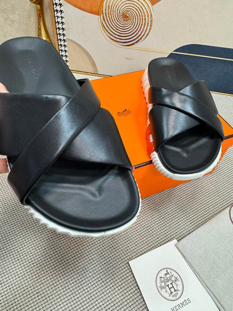 Hermès Unisex Slides detail 6