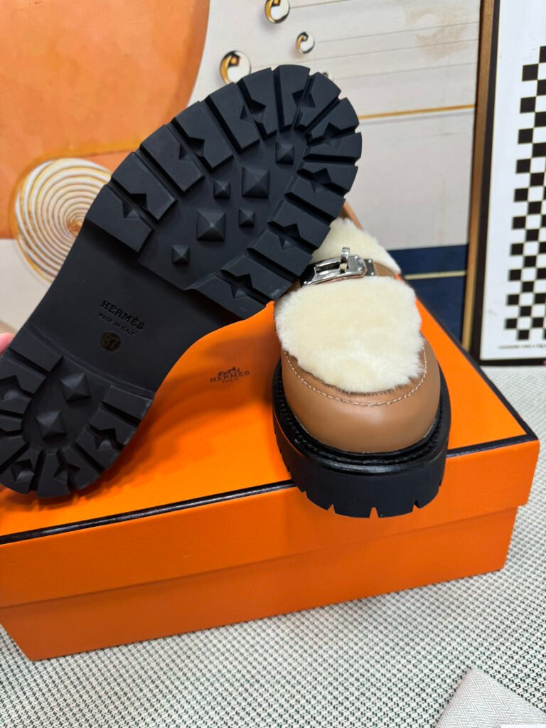 Hermès Unisex Loafers detail 6