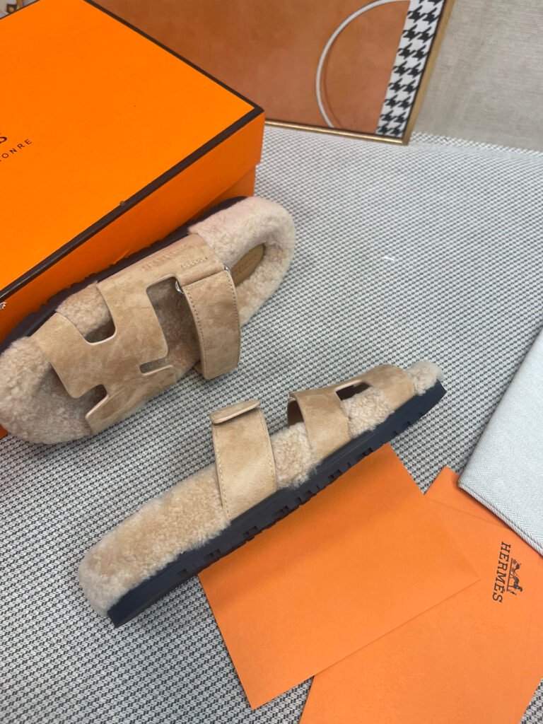 Hermès Unisex Slides detail 6