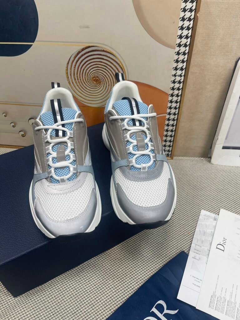 Dior Unisex Chunky Sneakers detail image 6