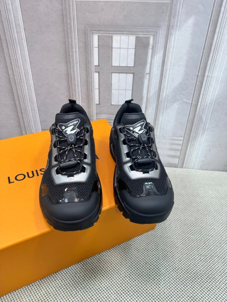 Louis Vuitton Unisex Athletic Sneakers detail image 6