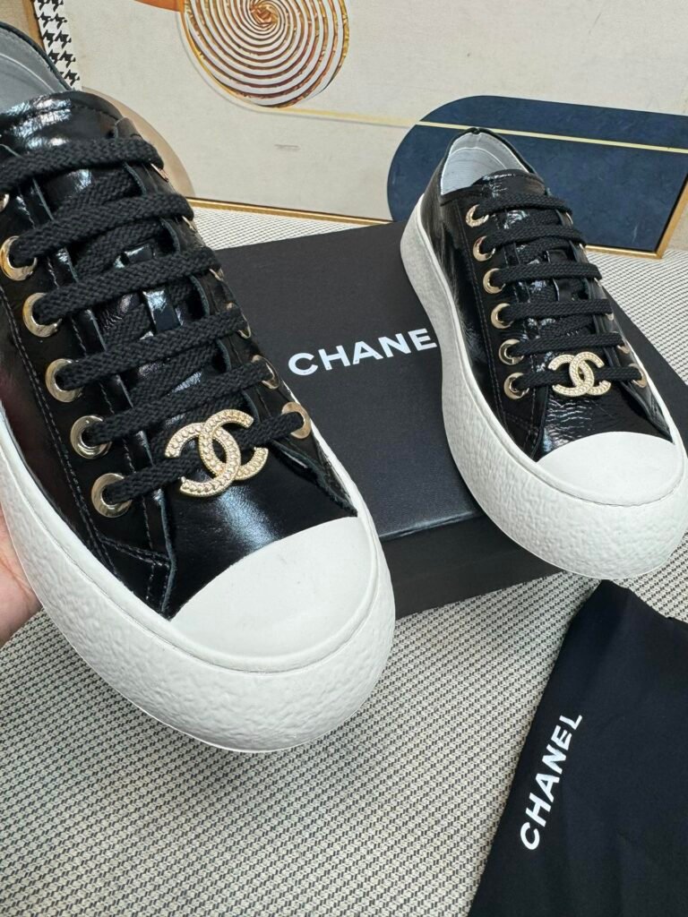 Chanel Unisex Low-Top Sneakers detail image 6