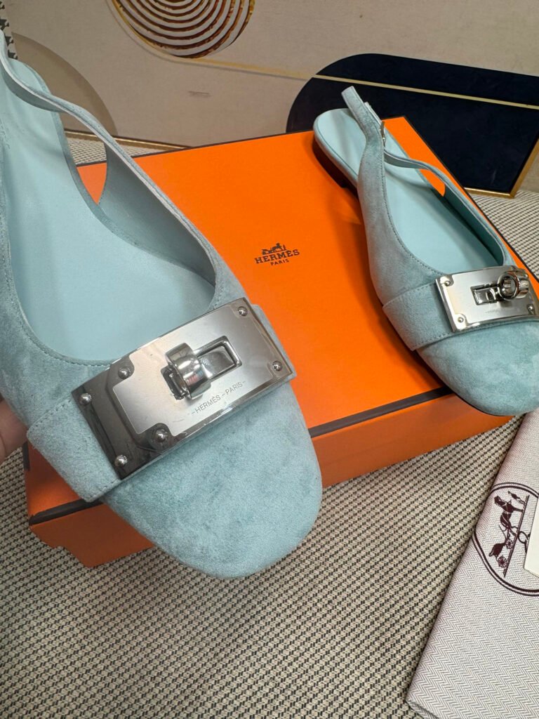 Hermès Unisex Sandals detail 6