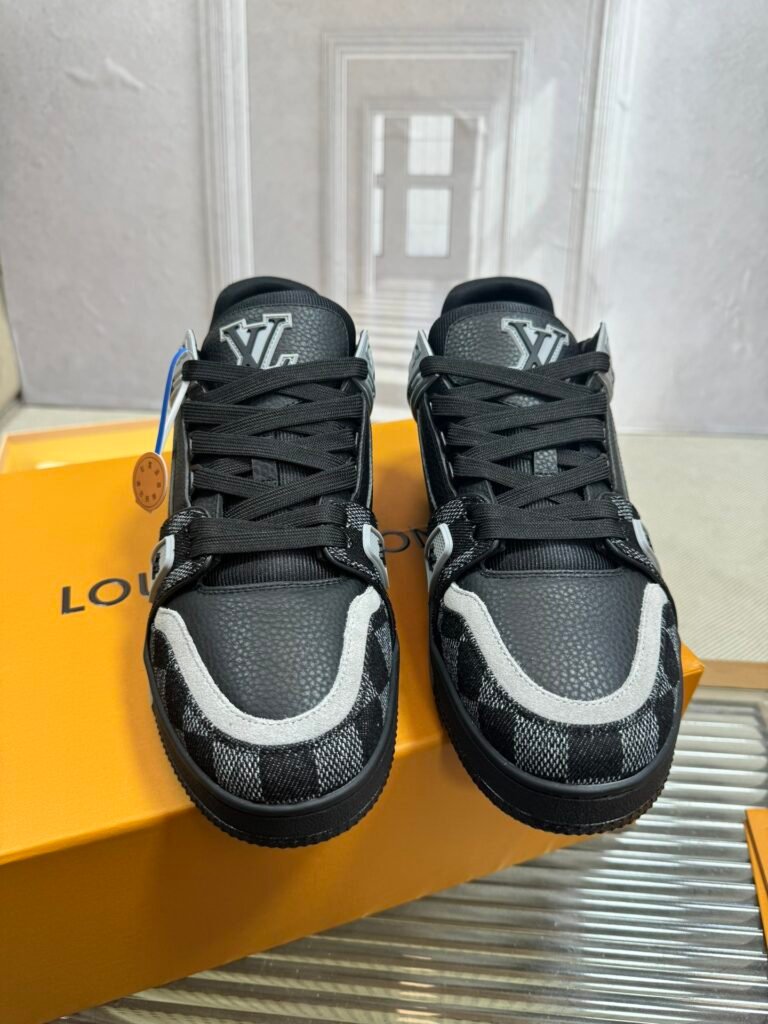 Louis Vuitton Unisex Basketball Sneakers detail 6
