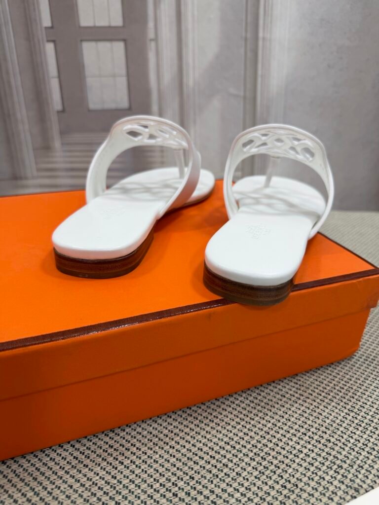 Hermès Unisex Slides detail 6