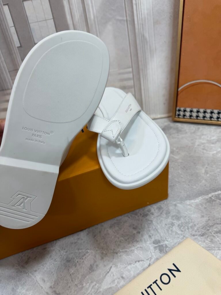 Louis Vuitton Men's Slides detail image 6