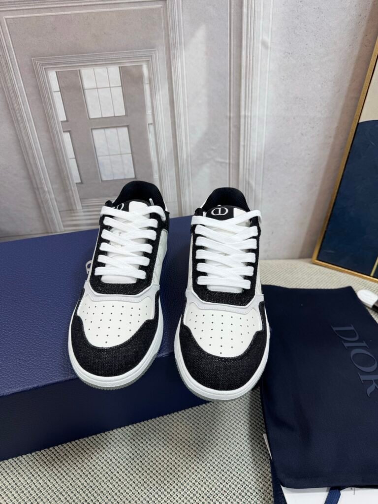 Dior Unisex Low-Top Sneakers detail image 6