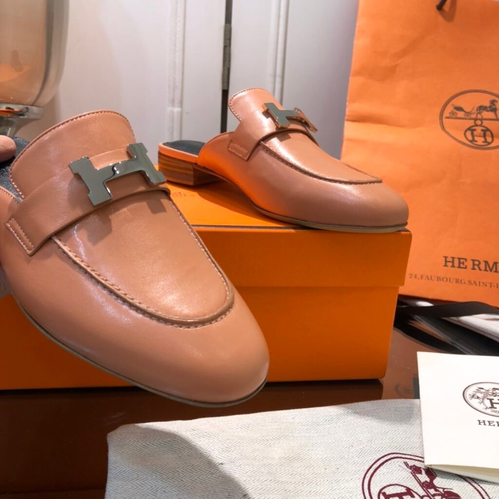 Hermès Unisex Loafers detail 6