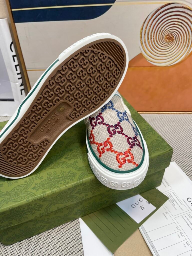 Gucci Unisex Tennis Sneakers detail image 6
