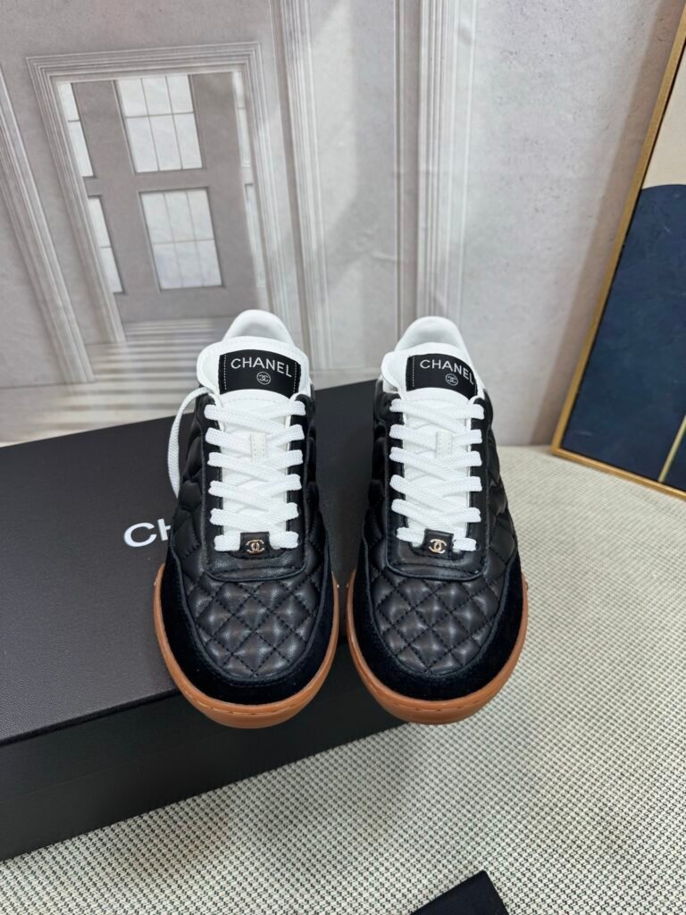 Chanel Women's Low-Top Sneakers detail 6