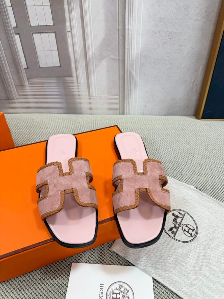 Hermès Unisex Slides detail 6