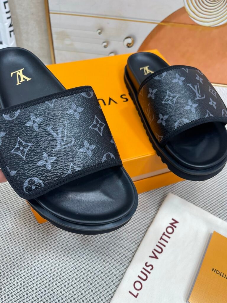 Louis Vuitton Unisex Slides detail image 6