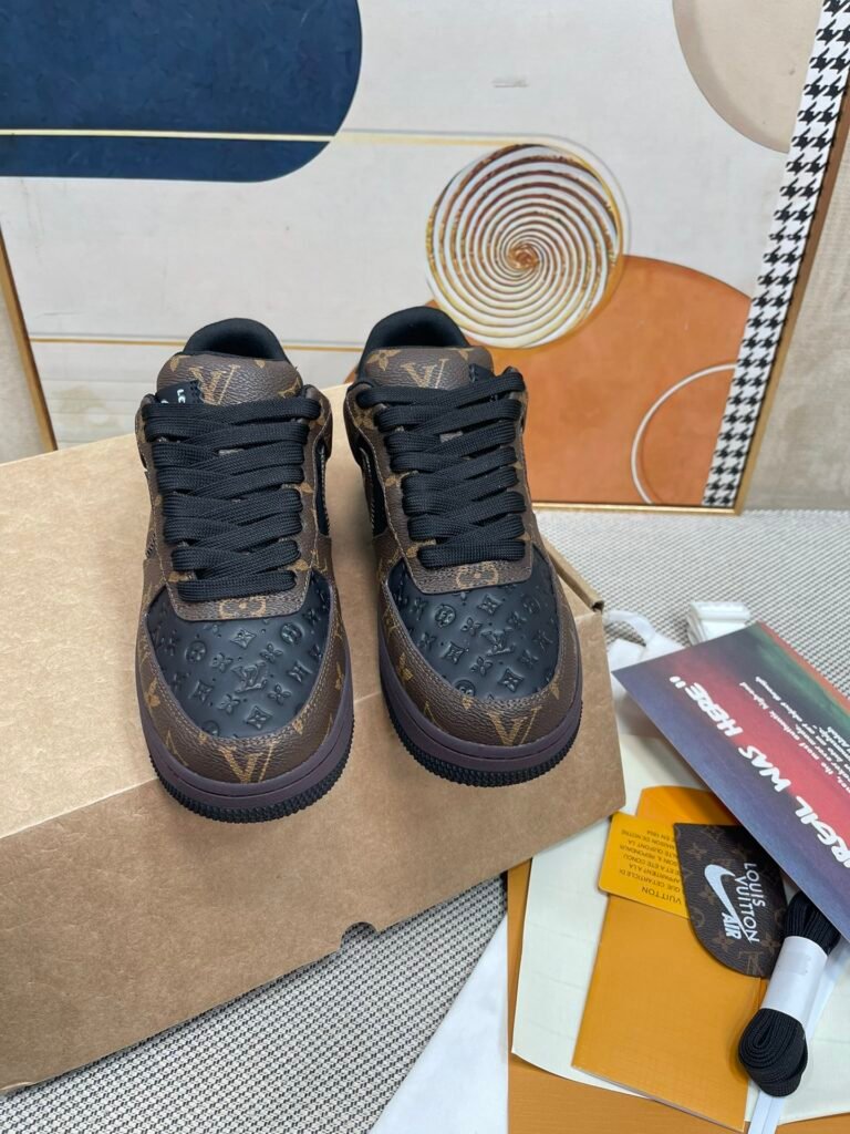 Louis Vuitton Unisex Athletic Sneakers detail 6