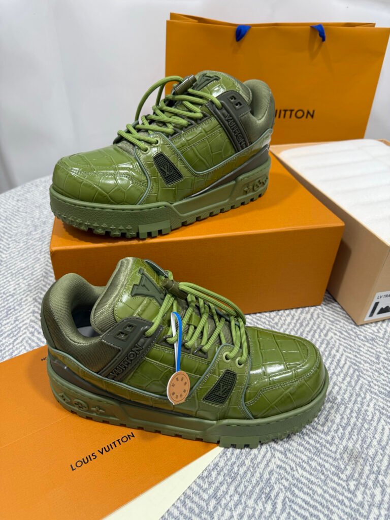 Louis Vuitton Unisex Chunky Sneakers detail 6
