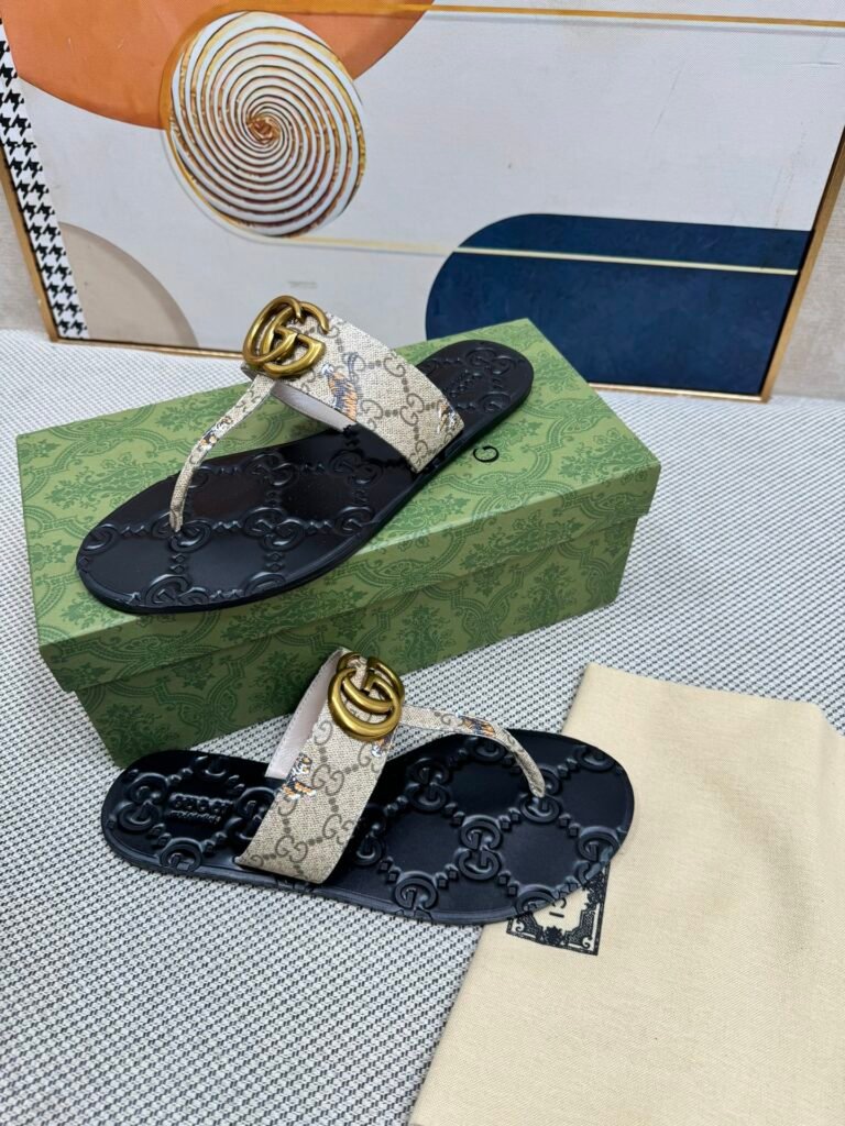 Gucci Unisex Slides detail image 6