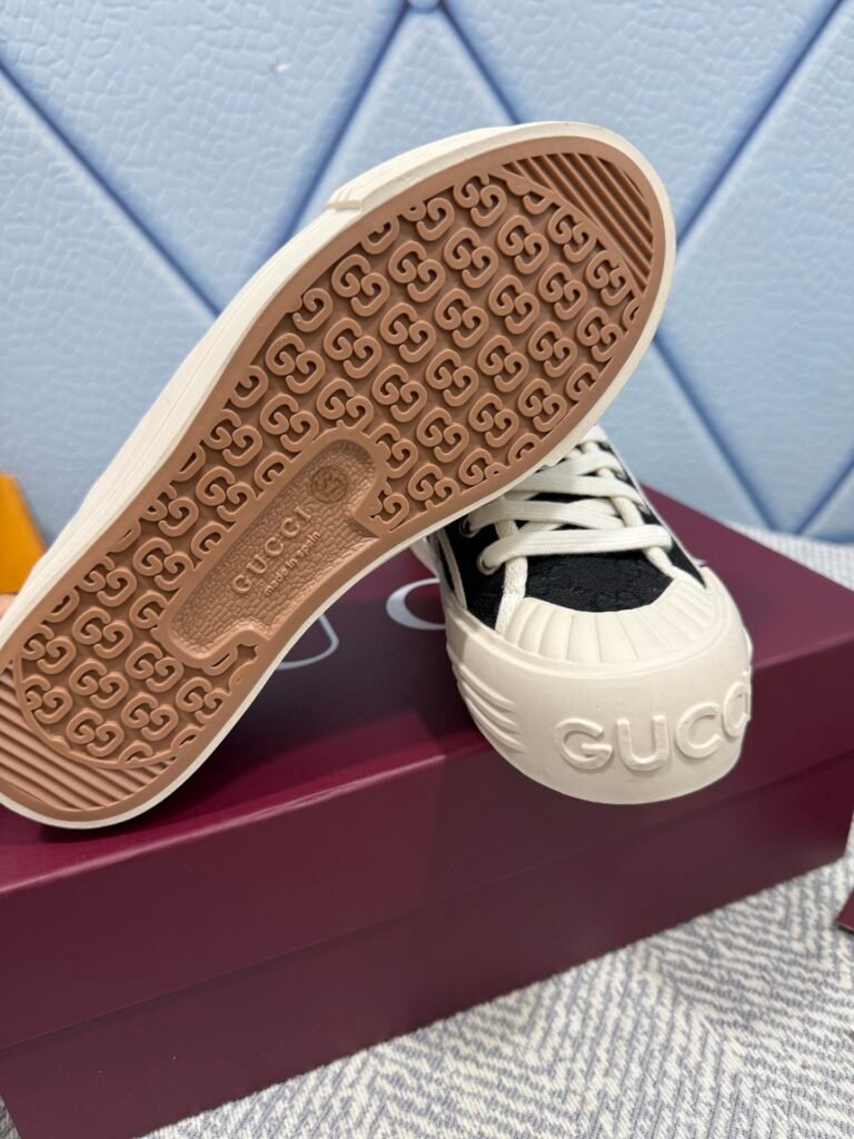 Gucci Women's Low-Top Sneakers detail image 6