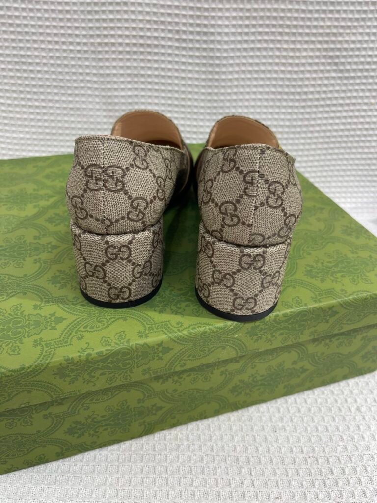 Gucci Unisex Leather-Sole Shoes detail 6