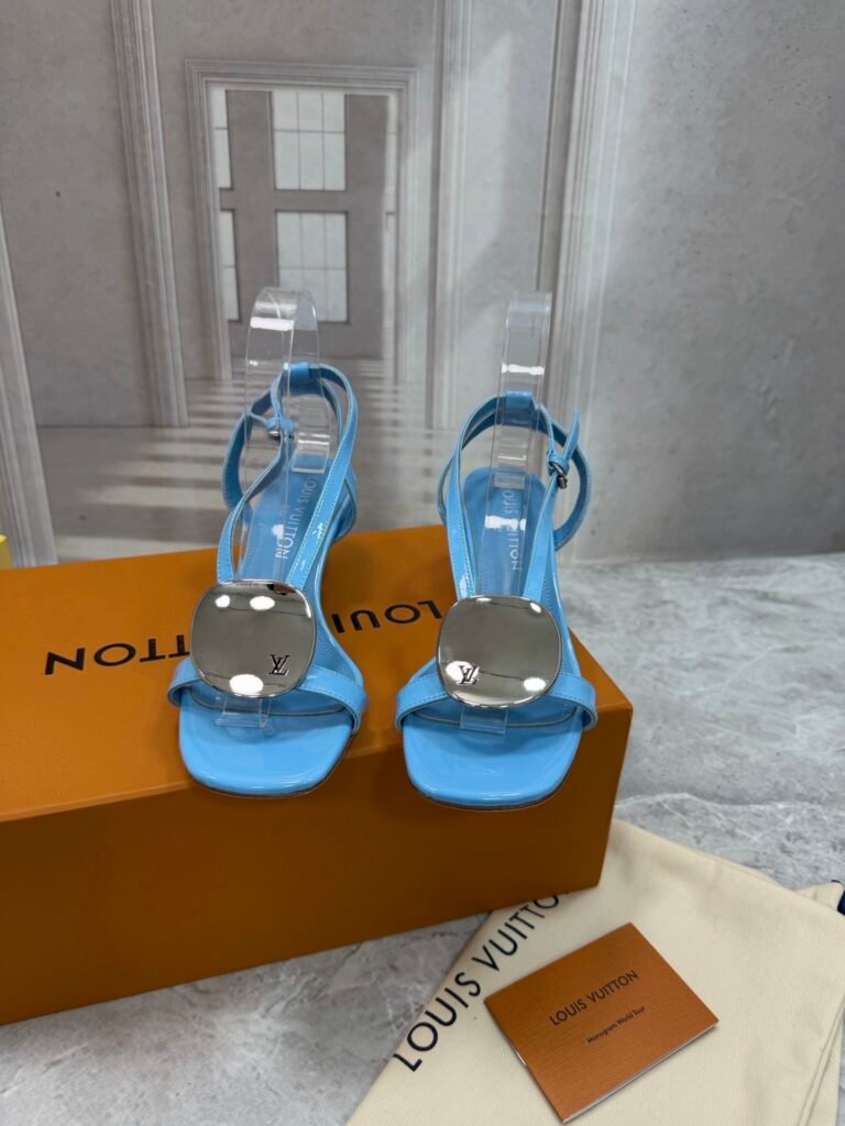 Louis Vuitton Unisex Slides detail image 6