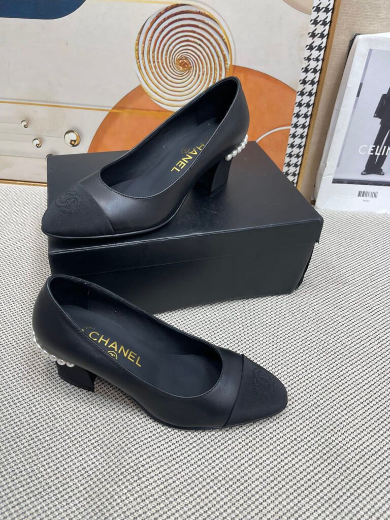 Chanel Unisex Boots detail 6