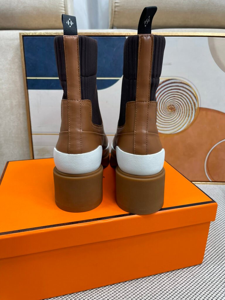 Hermès Unisex Boots detail 6