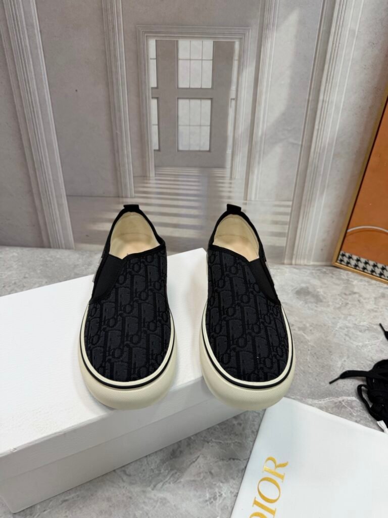 Dior Unisex Low-Top Sneakers detail 6