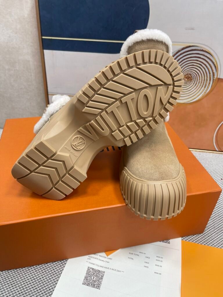 Louis Vuitton Unisex Boots detail image 6
