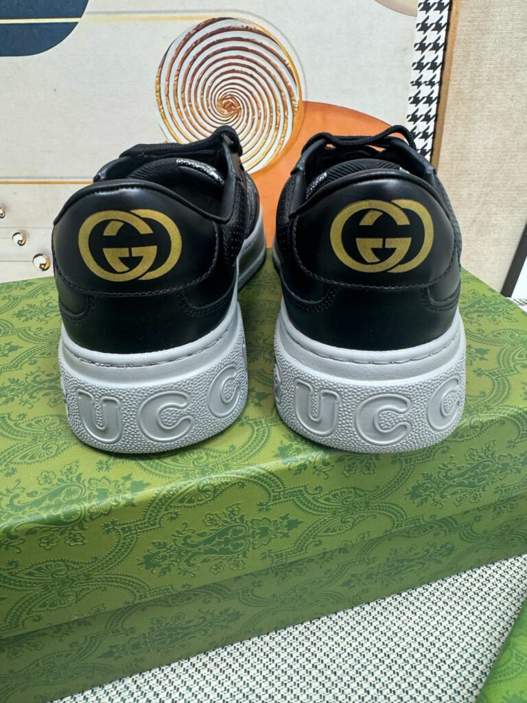 Gucci Unisex Loafers detail 6