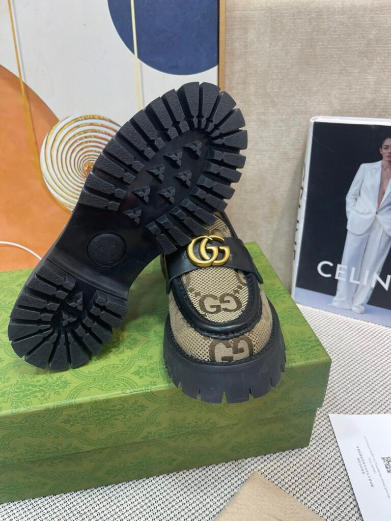 Gucci Unisex Loafers detail 6