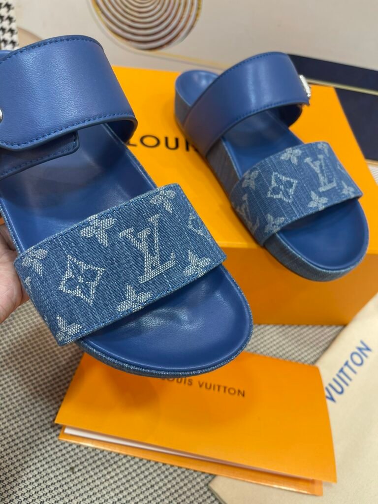 Louis Vuitton Unisex Sandals detail image 6