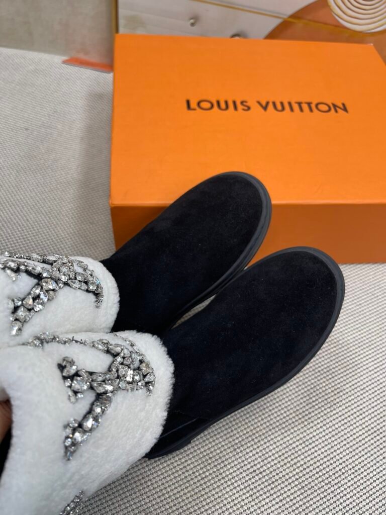 Louis Vuitton Unisex Ankle Boots detail 6