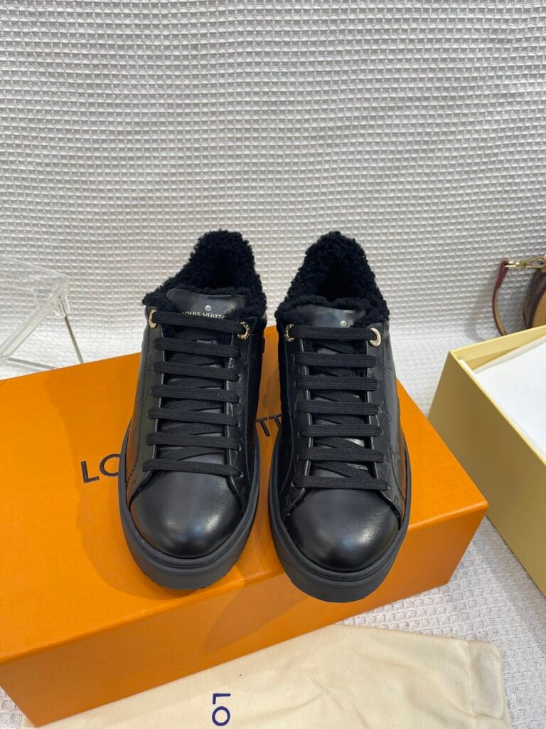 Louis Vuitton Women's Combat Boots detail image 6