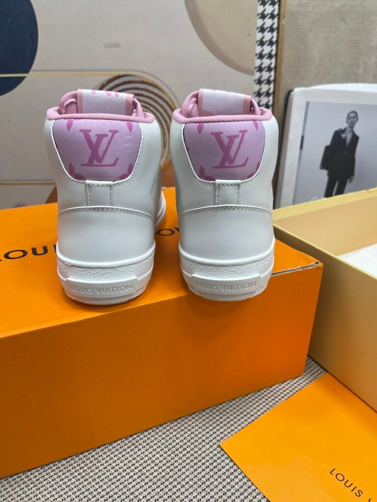 Louis Vuitton Unisex High-Top Sneakers detail 6