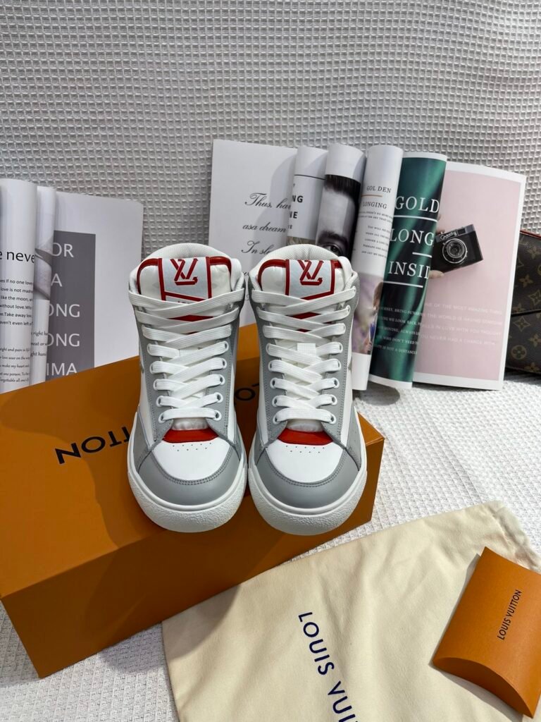 Louis Vuitton Unisex High-Top Sneakers detail 6