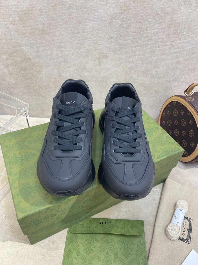 Dior Unisex Chunky Sneakers detail image 6