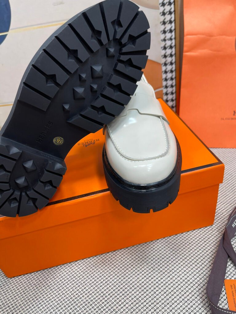 Hermès Unisex Loafers detail 6