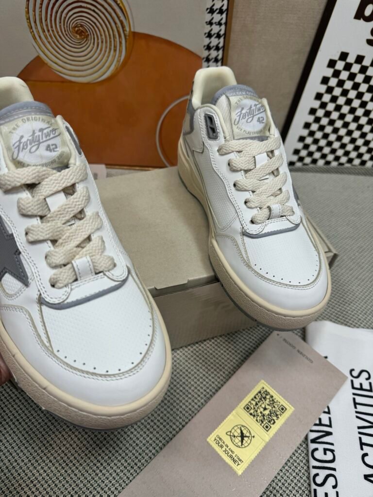 Loewe Unisex Low-Top Sneakers detail image 6