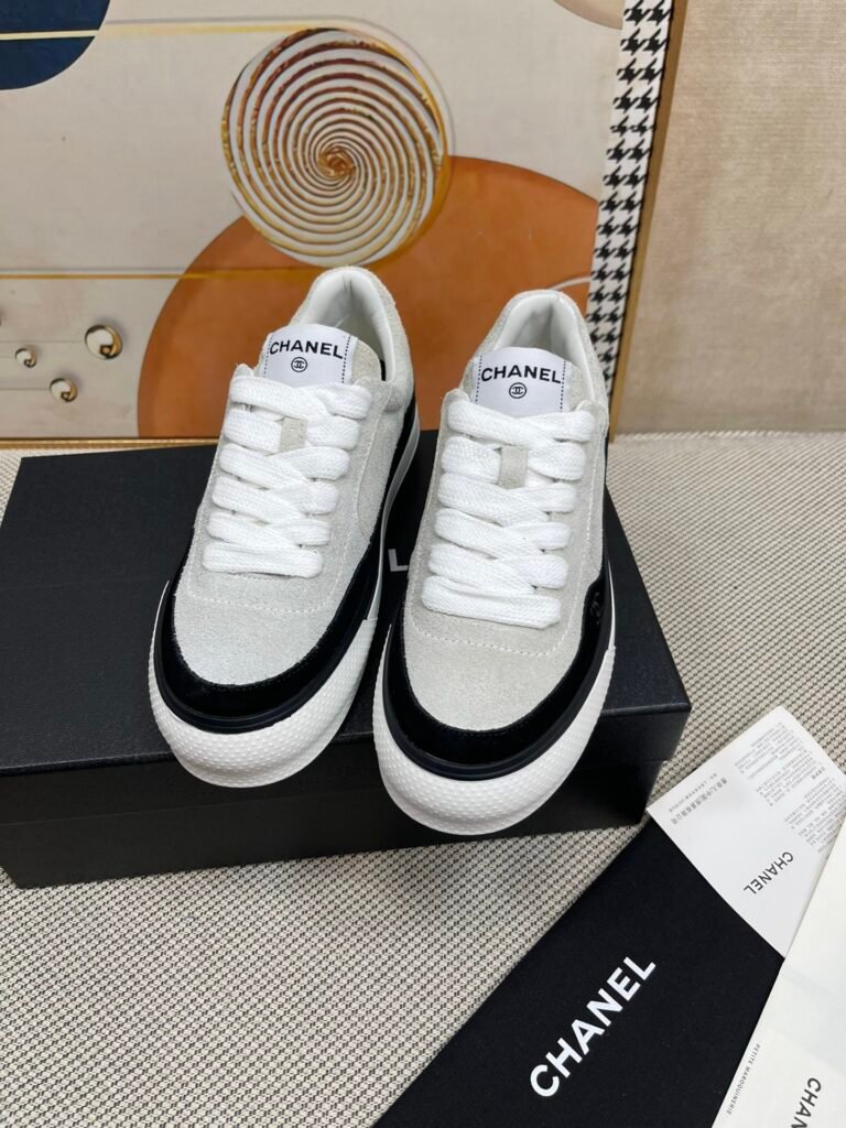 Chanel Women's Low-Top Sneakers detail 7