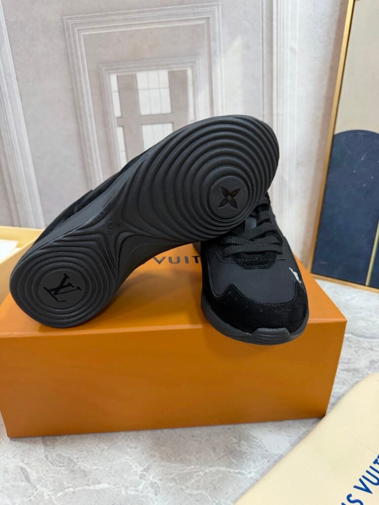 Louis Vuitton Men's Basketball Sneakers detail image 7