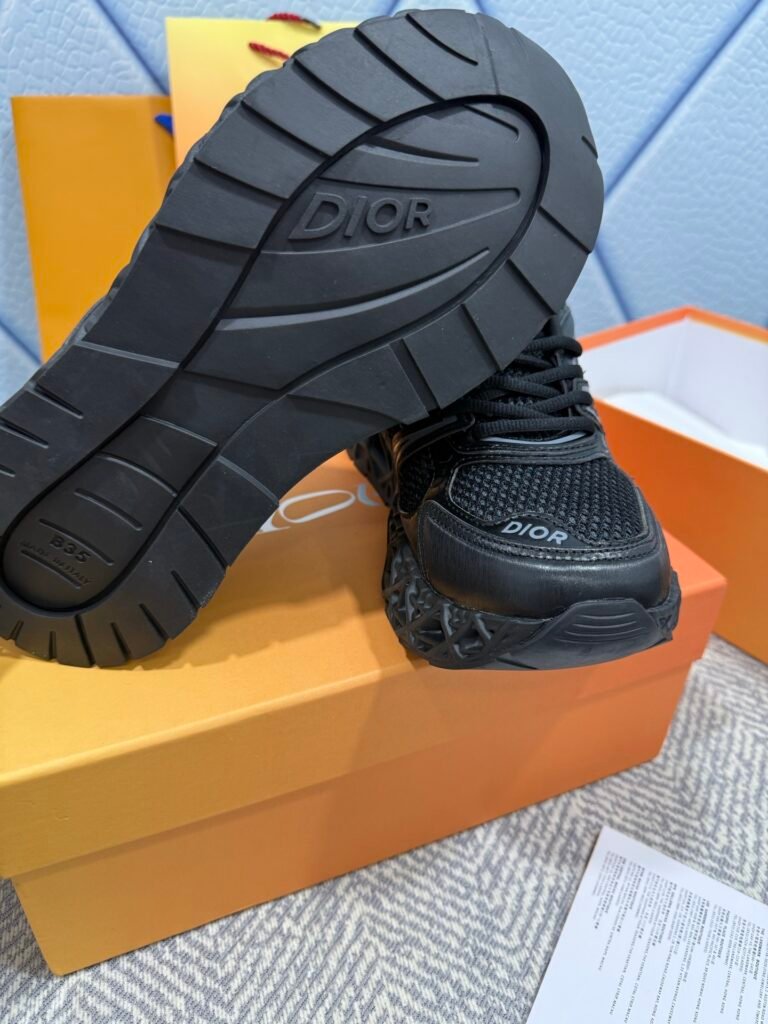 Dior Unisex Chunky Sneakers detail image 7