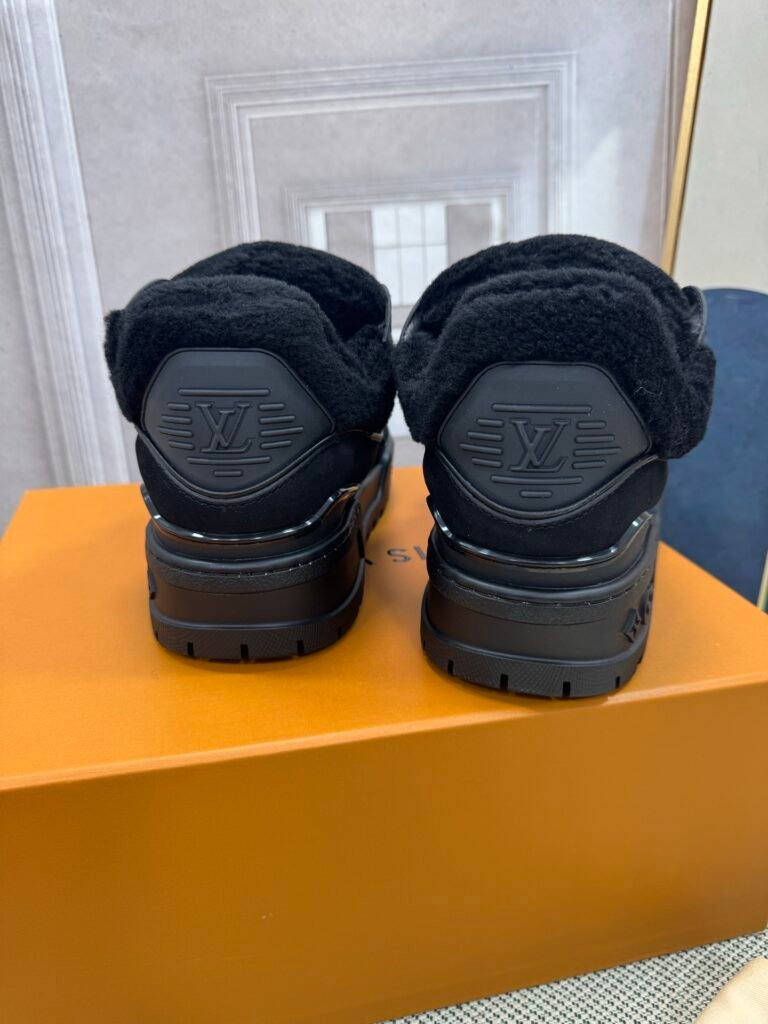 Louis Vuitton Unisex Basketball Sneakers detail 7