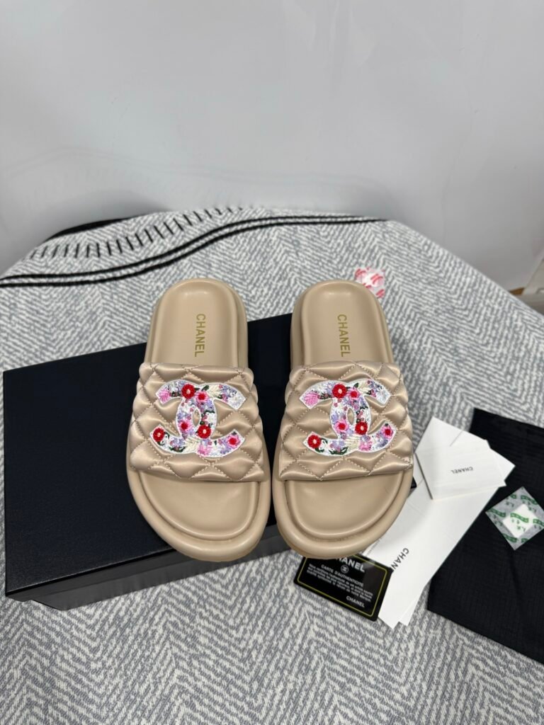 Chanel Beige Embellished Slides detail image 7