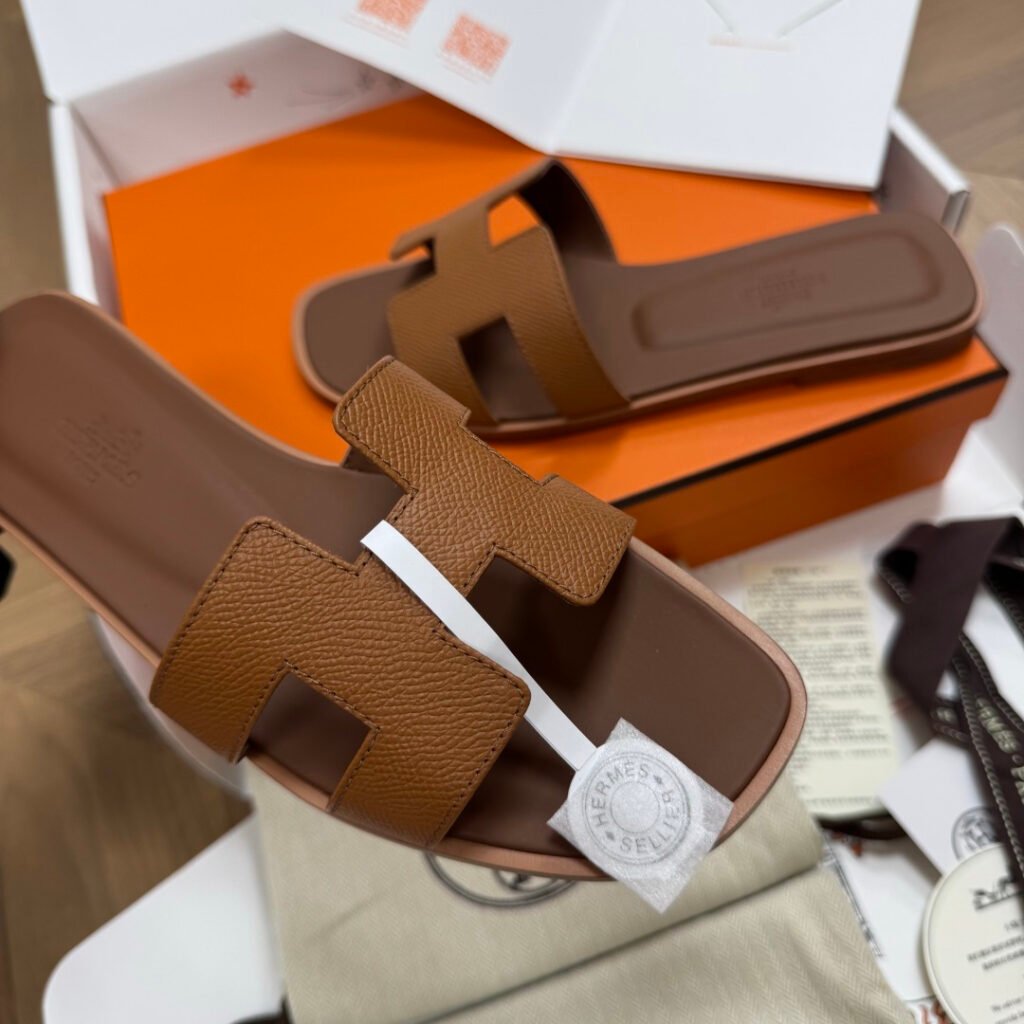 Hermès Unisex Sandals detail 7