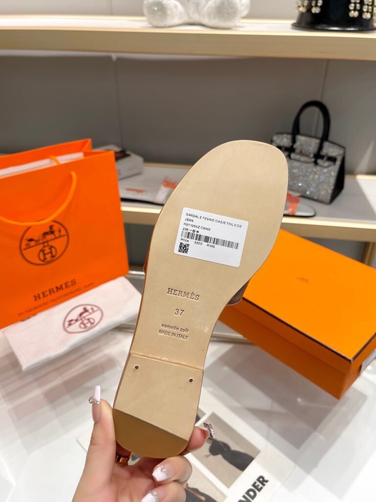 Hermès Unisex Slides detail 7